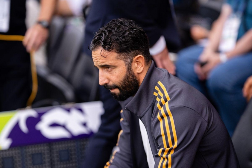 'Nhạc trưởng xuất sắc Anh thẳng thắn về điều kiện gia nhập MU' 5 'Nhạc trưởng xuất chúng' nước Anh nói thẳng điều kiện để gia nhập MU 750677