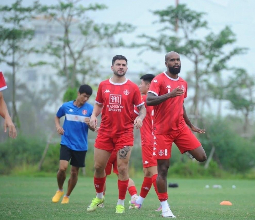 Rời Thái Lan, tiền đạo Brazil đang trên đường trở lại V.League? 679705