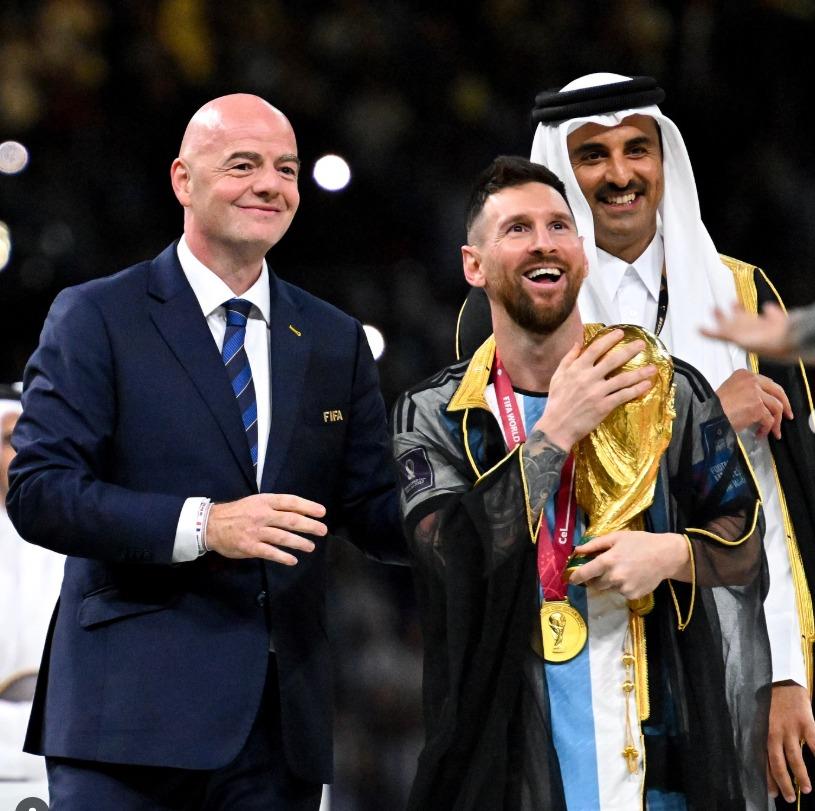 Chủ tịch FIFA muốn Messi dự World Cup 680055