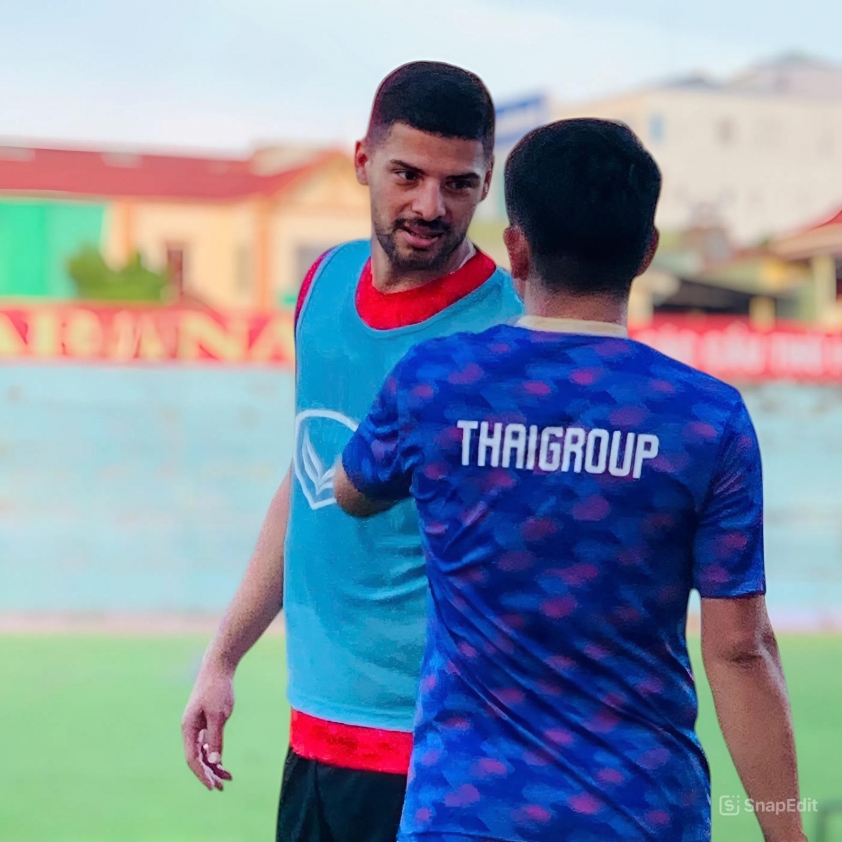 Thêm một cầu thủ Brazli có thể đến V.League chơi bóng 681063
