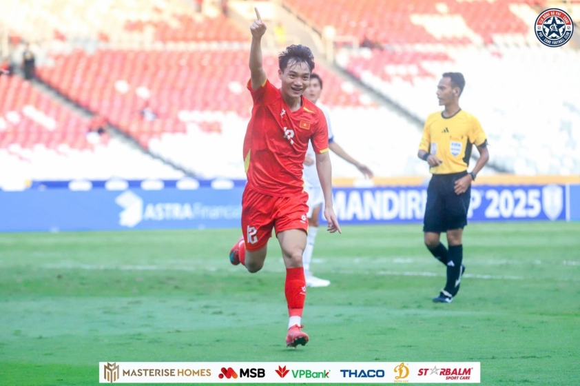 Người hùng U23 Việt Nam chia sẻ khi lần đầu tham dự V.League 684808
