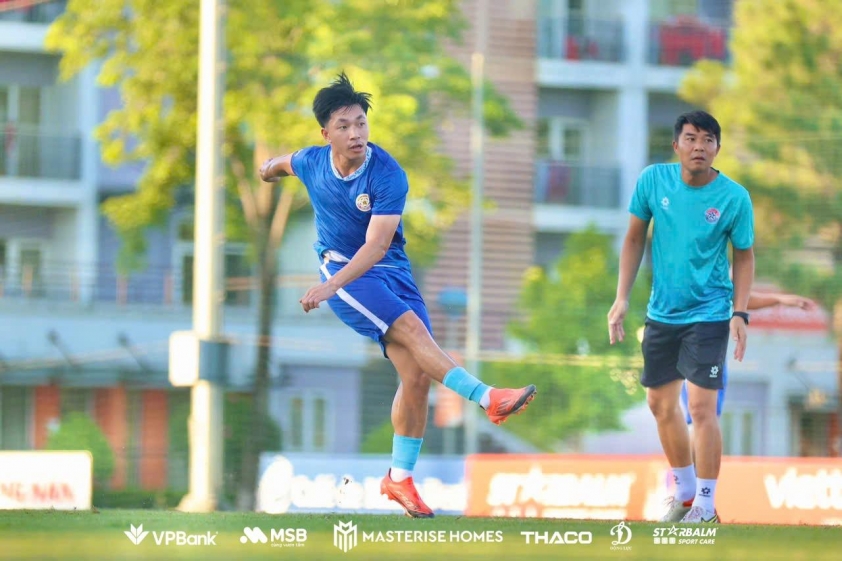 Người hùng U23 Việt Nam chia sẻ khi lần đầu tham dự V.League 684810