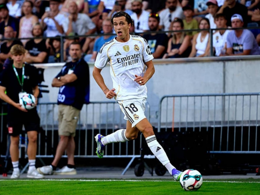 Bị MU hắt hủi, sao trẻ tỏa sáng tại Real Madrid 685217