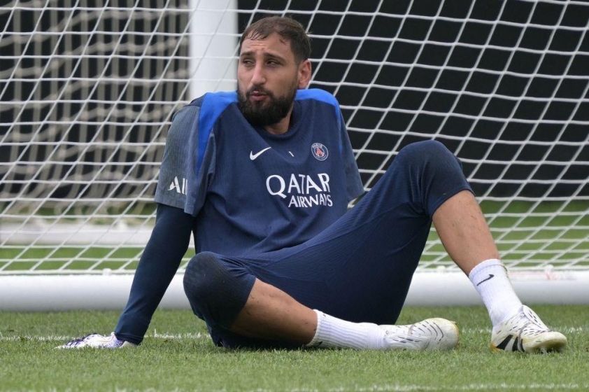 Man City đặt mục tiêu chiêu mộ thủ môn xuất sắc nhất châu Âu 688574