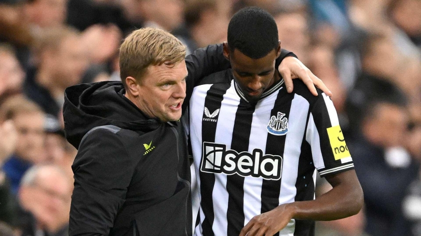 Arne Slot nhắn tin cho Eddie Howe giữa lùm xùm thương vụ 691625