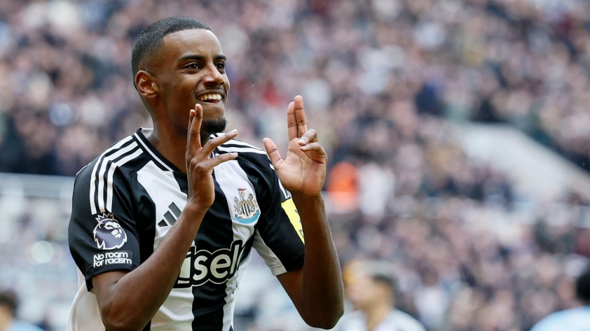 Sau thất bại trước Liverpool, HLV Newcastle thừa nhận tầm quan trọng của Isak 692032
