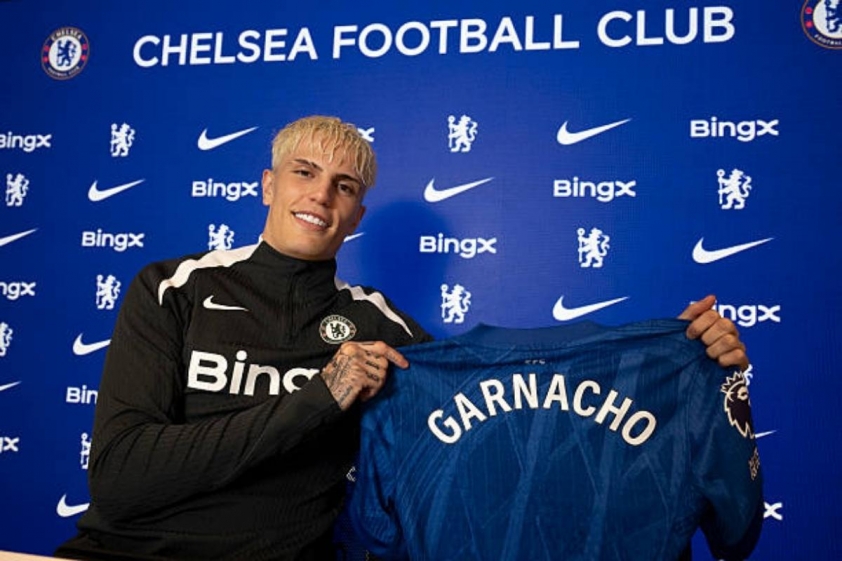 Cựu sao MU sẵn sàng ra mắt Chelsea 702562