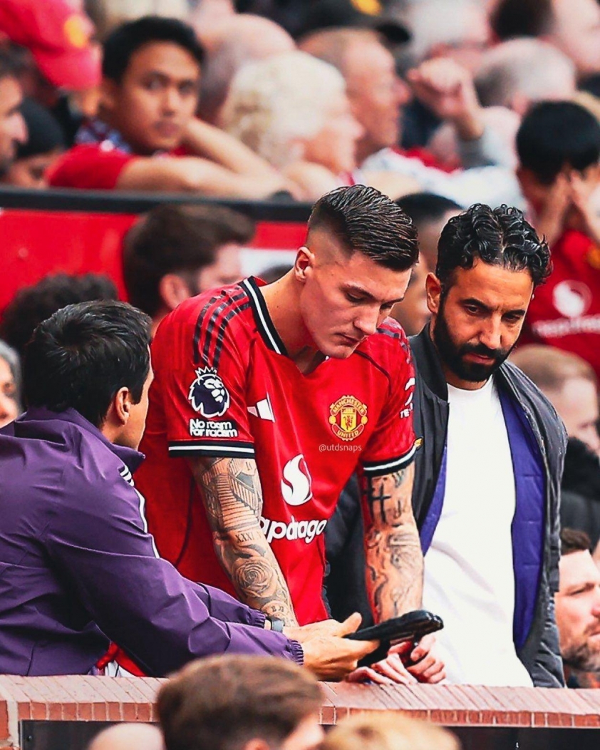 MU kỳ vọng lớn vào Sesko trong trận derby với Man City 702969