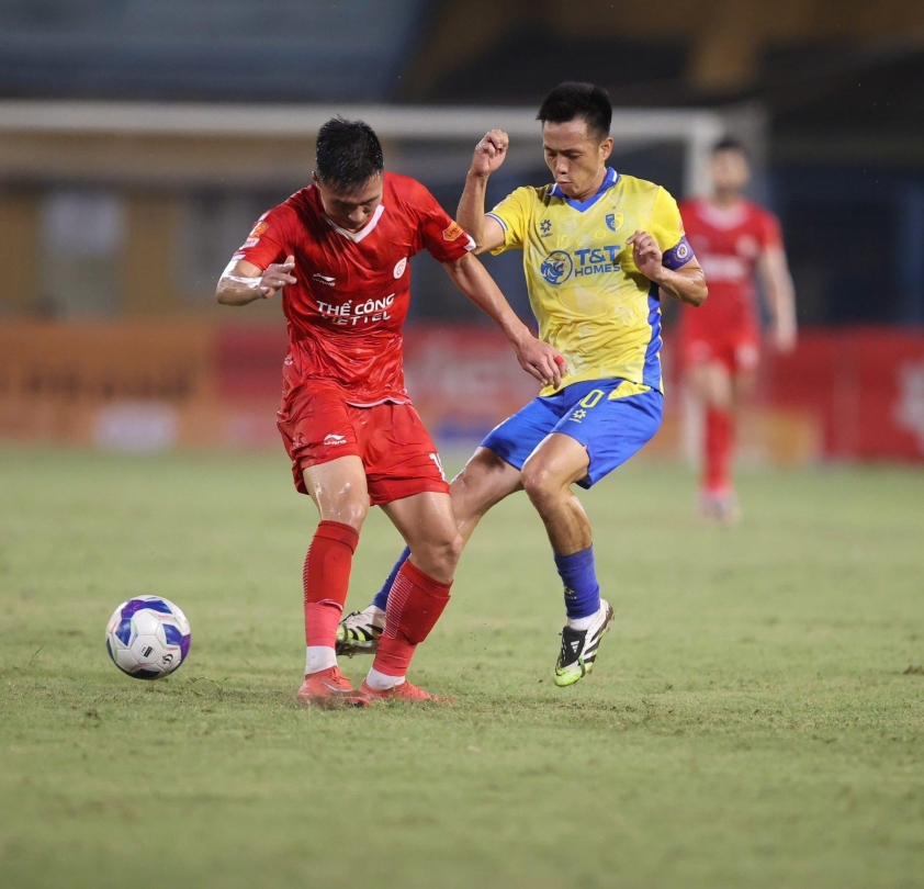 HLV châu Âu dành lời khen cực mạnh đến CLB V-League 704854