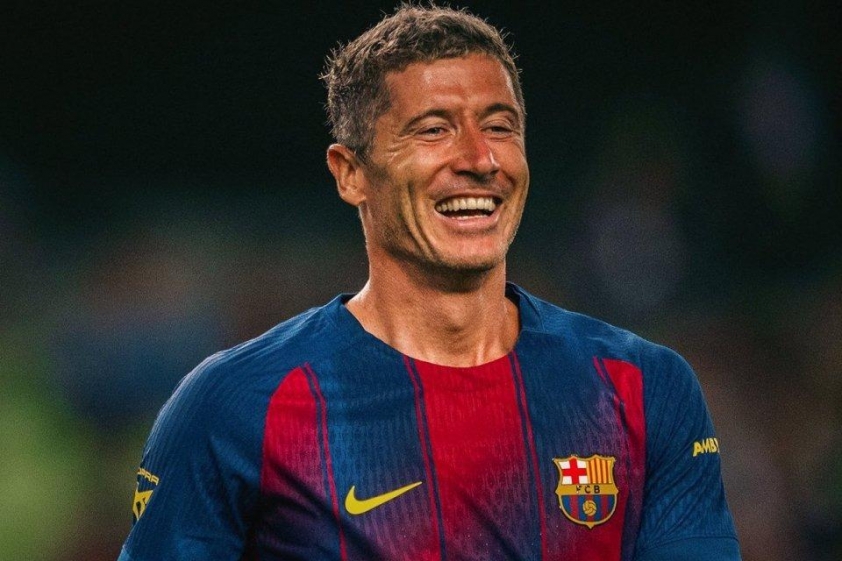 Robert Lewandowski có ở lại Barcelona không? 4 Barca muốn nhà vô địch World Cup 100 triệu Euro thay Lewandowski -710330