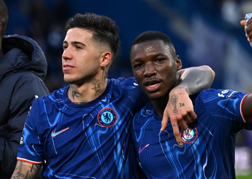 Real Madrid săn bộ đôi 'máy quét' hàng đầu t của Chelsea 712907