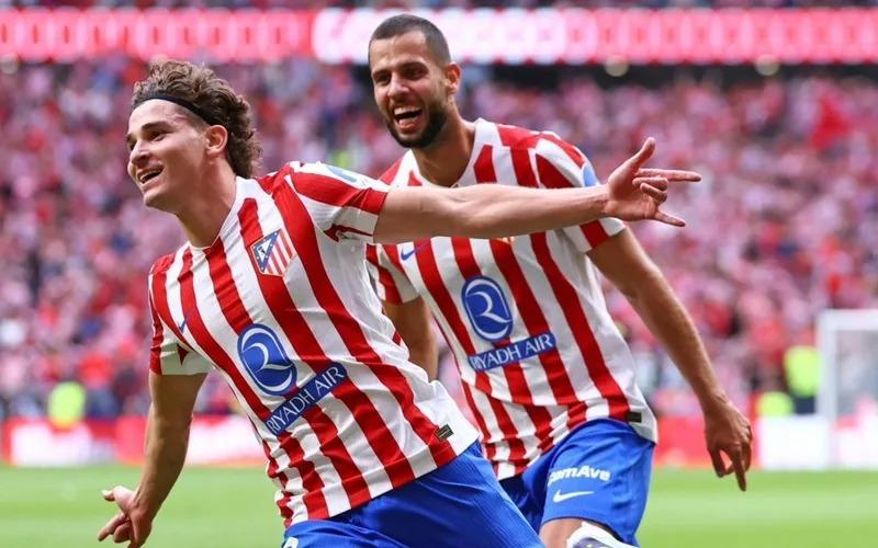 Liverpool quyết đấu Barca vì nhà vô địch World Cup 715655