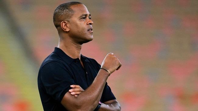 Kỷ lục khó tin trong sự nghiệp huấn luyện của Patrick Kluivert 723817