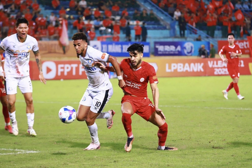 Trực tiếp Viettel 0-1 Đà Nẵng: Đà Nẵng tạo bất ngờ 725557