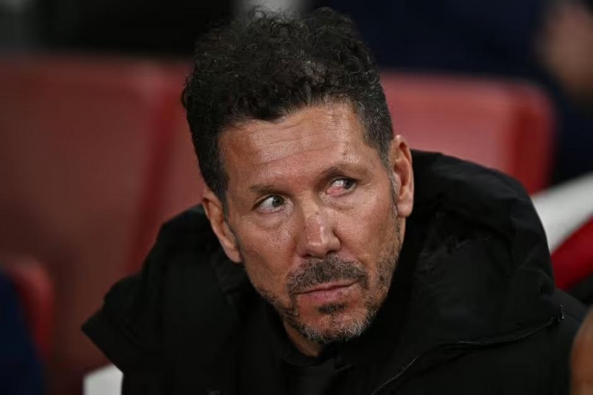 Simeone 'đá xéo' Liverpool sau thảm bại trước Arsenal 726575