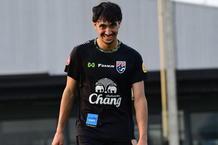 "Sao trẻ Thái Lan ghi bàn vào lưới PSG: Bước tiến ấn tượng ở châu Âu" 5 Sao trẻ Thái Lan từng ghi bàn vào lưới PSG  728396