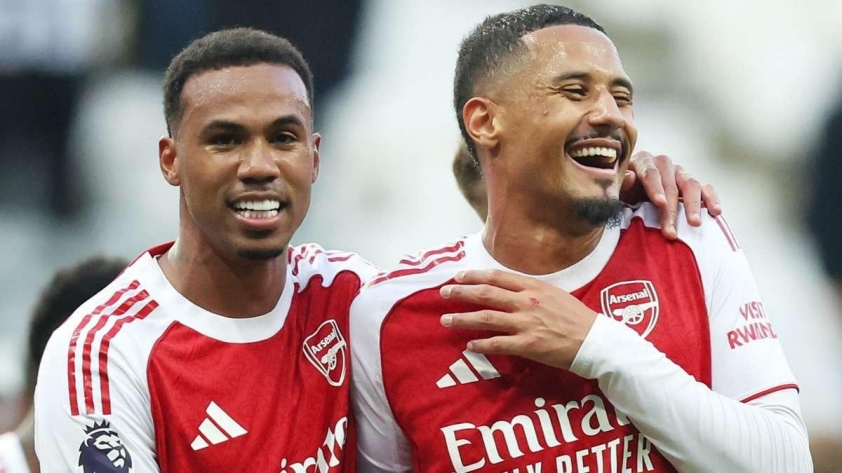 Arsenal phá kỷ lục ấn tượng của MU một cách ngoạn mục 4 Arsenal sang bằng kỷ lục khó tin của MU 729543