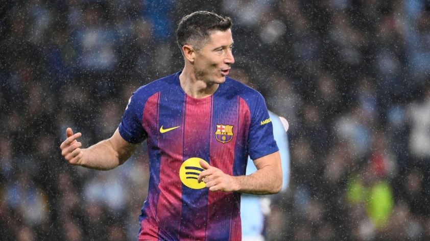 Robert Lewandowski sẽ giải nghệ ở Barca? 739416