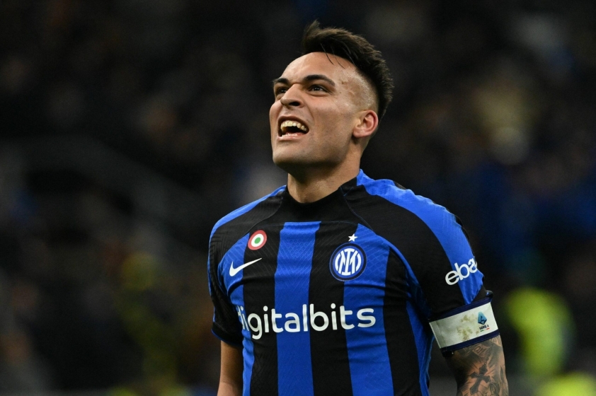 Lautaro Martinez bị chỉ trích dữ dội khi thái độ với Luka Modric