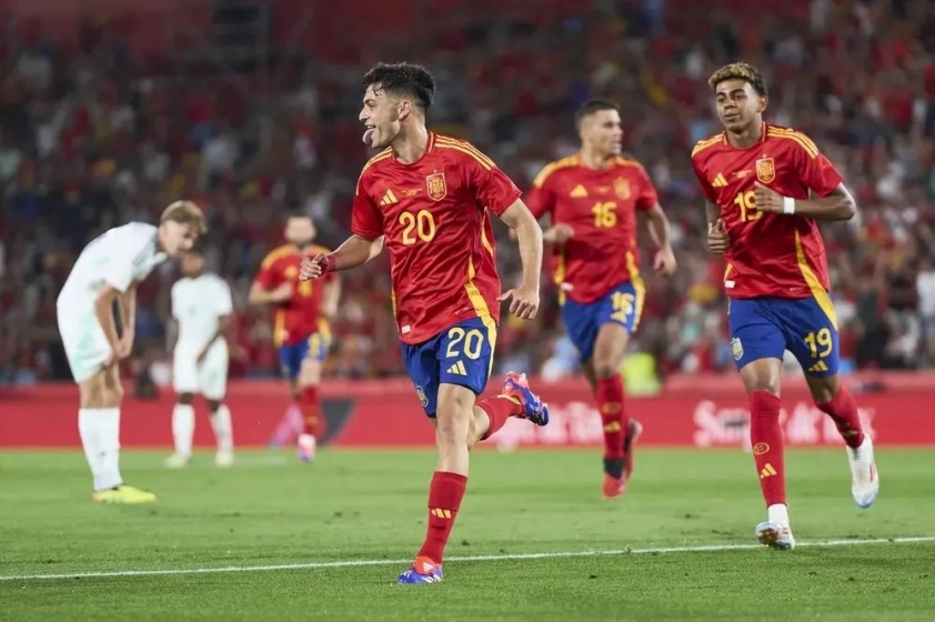 Trụ cột Tây Ban Nha muốn gắn bó sự nghiệp với Barca-840364