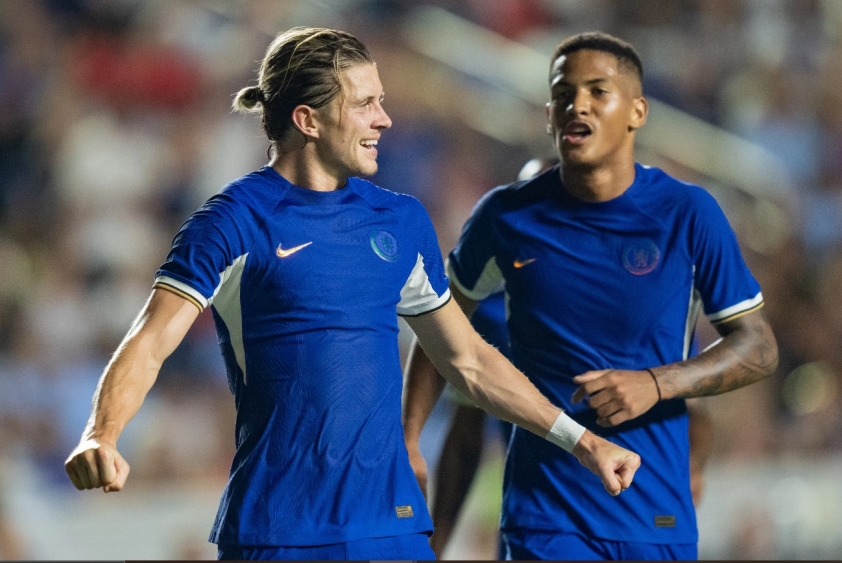 Chelsea lột xác, 'cơn mưa bàn thắng' trên sân Stamford Bridge 306254