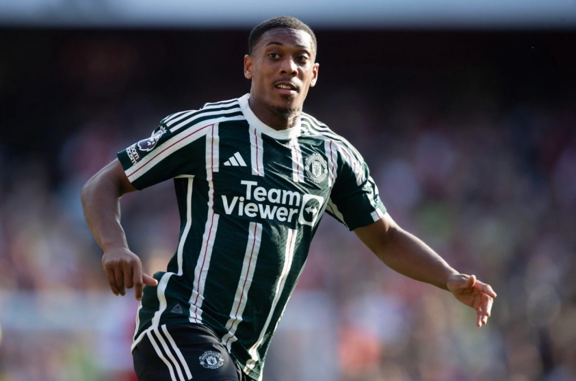 Anthony Martial rời sân tập chỉ sau 4 phút có mặt, lý do là gì? 327106