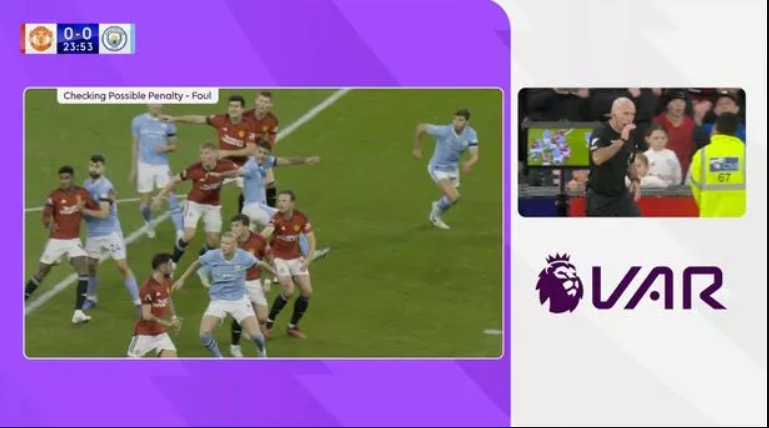 Sự thật bất ngờ, Man City lần đầu có bàn từ penalty tại sân Old Trafford 348557