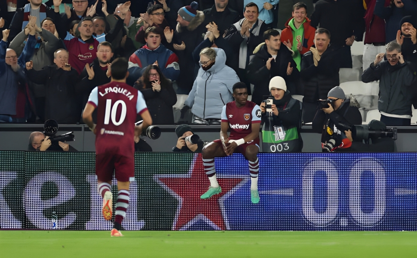 Trực tiếp West Ham 2-0 Freiburg: Nhân đôi cách biệt 373340