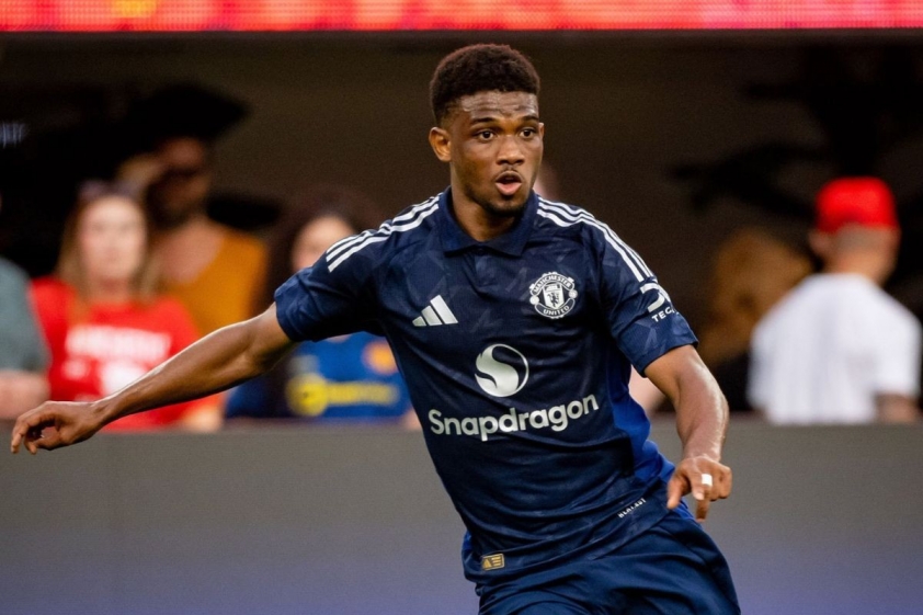 amad-diallo-am-chi-anh-muon-o-lai-man-united-ca-doi-khi-ngoi-sao-nay-khang-dinh-anh-san-sang-chien-dau-de-gianh-mot-suat-trong-ke-hoach-cua-erik-ten-hag-o-doi-mot-1722390732.jpg