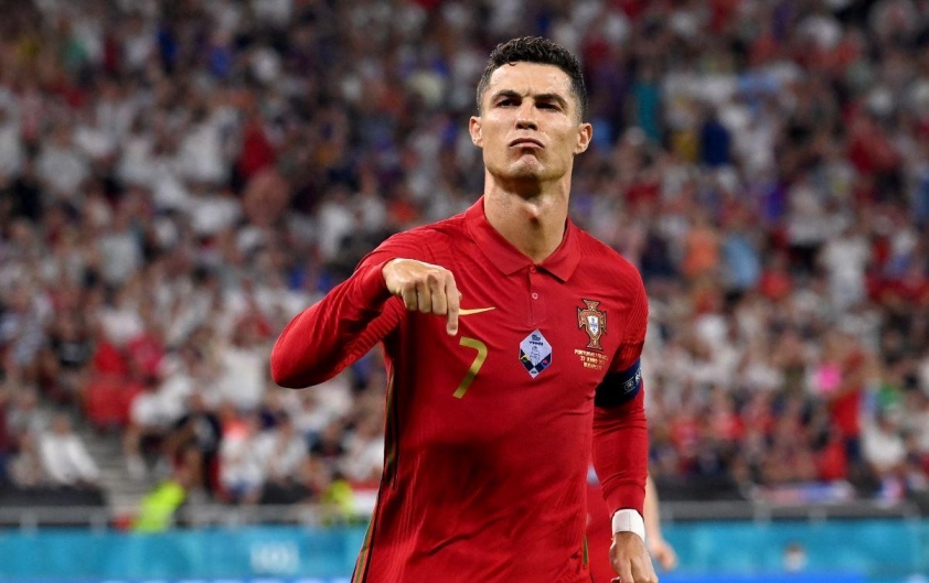 Euro 2024: HLV khẳng định Ronaldo lên tuyển nhờ phong độ, không phải vì tên tuổi 482686