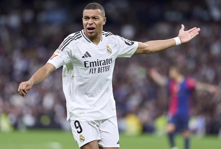 Kylian Mbappe lập kỷ lục việt vị ở La Liga, khiến Real Madrid lo lắng