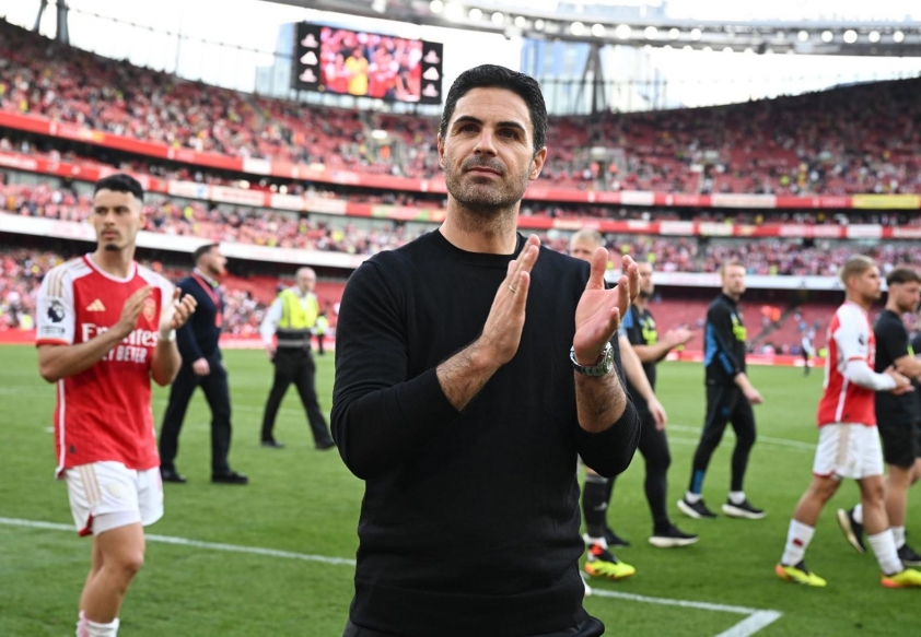 Arteta nói việc MU sa thải Ten Hag: 'Tôi rất buồn'-549754