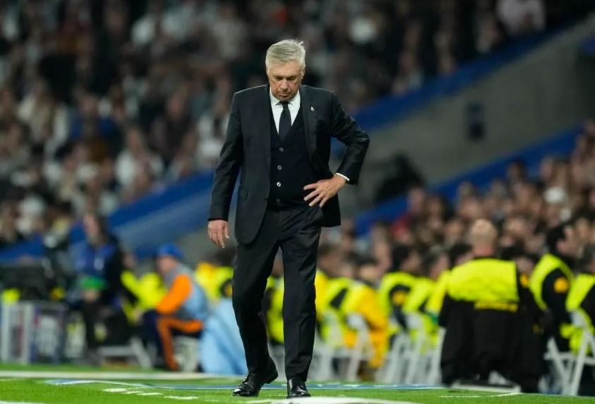 Carlo Ancelotti: 'Real Madrid không đoàn kết'-552558