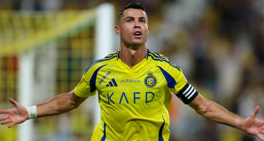 Tin chuyển nhượng 25/5: Ronaldo chốt tương lai 2 năm tới, Amorim yêu cầu Garnacho ra đi-639758