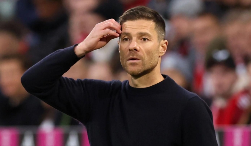 Xabi Alonso bị chỉ trích công khai-670971