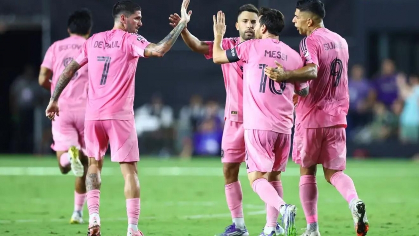 "Messi lại chứng tỏ mình là VĨ ĐẠI NHẤT" 5 3