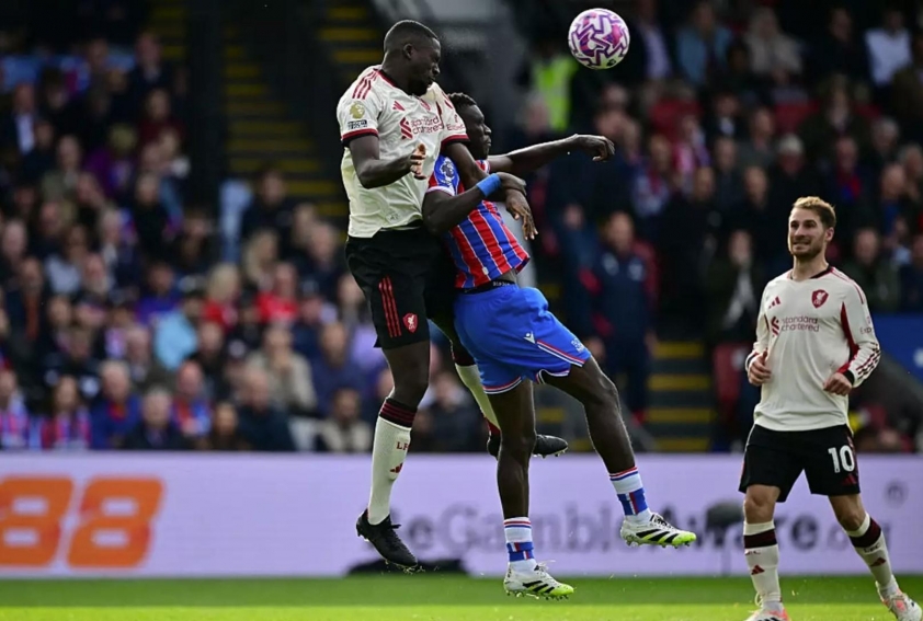 "Cần bán Konate ngay, Liverpool nên hành động lập tức!" 4 2