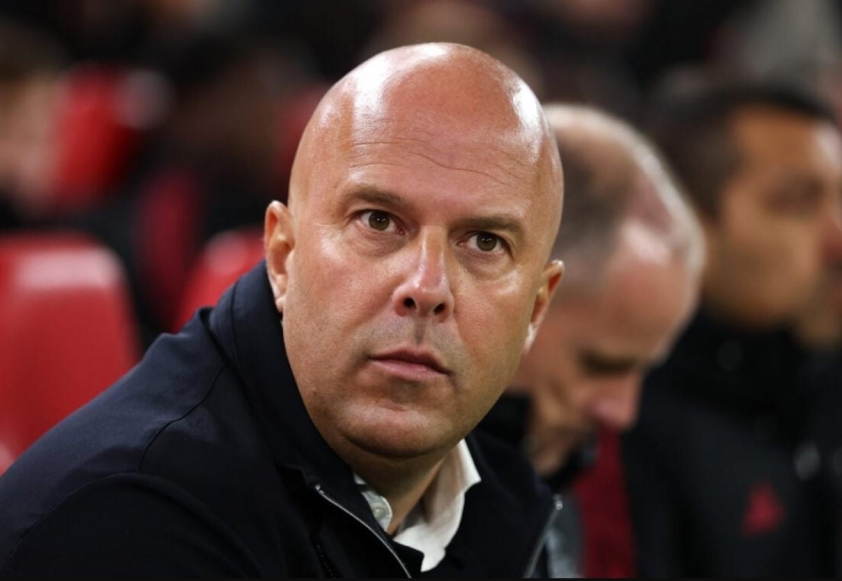 CĐV Liverpool đòi sa thải HLV Arne Slot ngay lập tức! 5 4