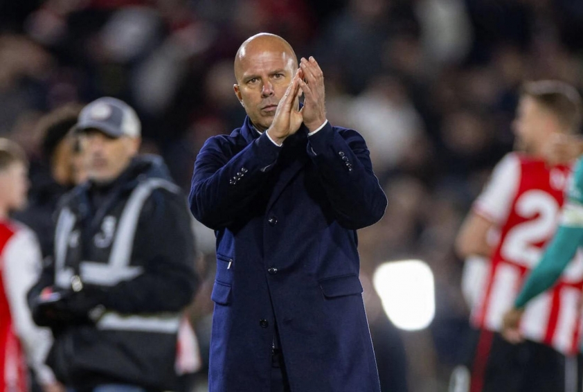 Chuyển nhượng ngày 31/10: HLV mới thay Arne Slot và MU lôi kéo sao Bundesliga 5 Chuyển nhượng 31/10:-731662