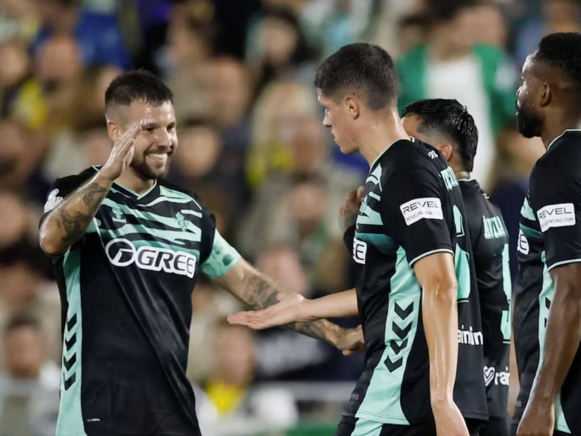 "Chứng kiến trận đấu 8 bàn tại Cúp Nhà vua Tây Ban Nha" 4 9