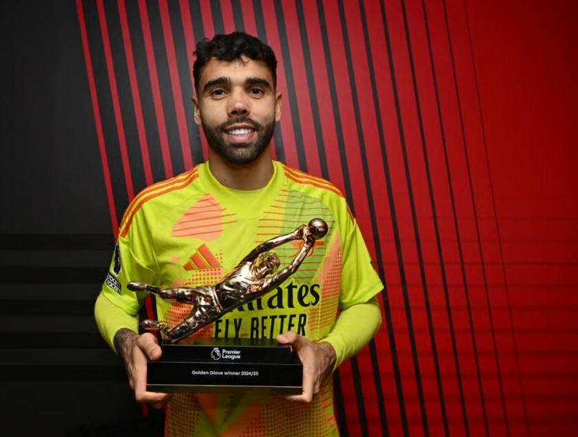 "Arsenal có ngôi sao đa năng nhất thế giới" 5 3