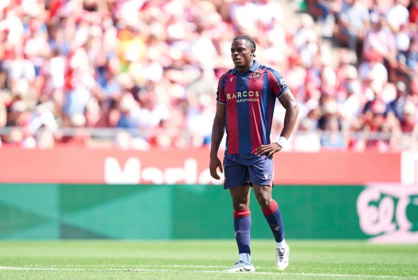 "Tiền đạo hàng đầu Tây Ban Nha đồng ý gia nhập Barcelona" 5 1