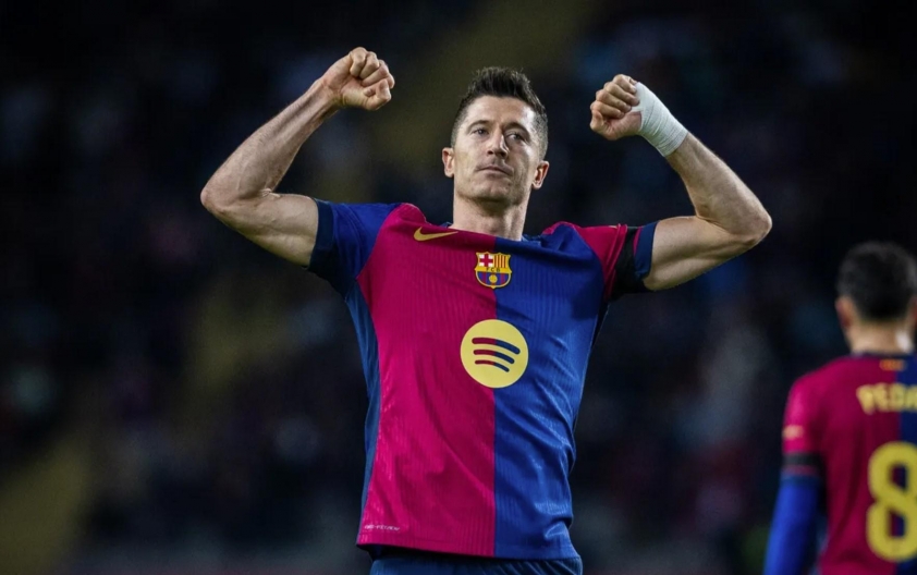 "Điểm đến bất ngờ của Lewandowski được công bố" 4 6