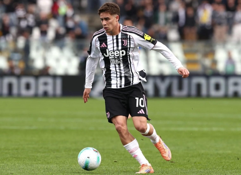 Real Madrid từ chối đề nghị trao đổi cầu thủ "khó hiểu" từ Juventus 4 2