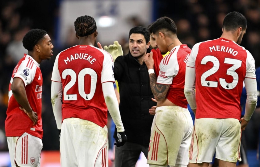HLV Mikel Arteta: 'Chelsea đang nhắm đến cầu thủ Arsenal' 6 7