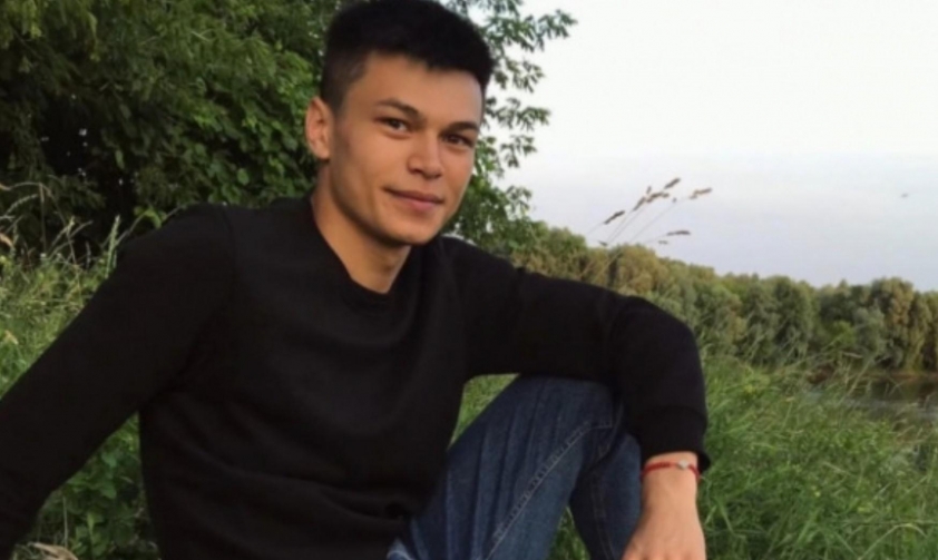 Tiền đạo Việt kiều  771437