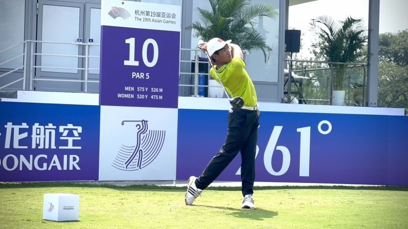 Tuyển golf Việt Nam khởi đầu thuận lợi tại ASIAD 19