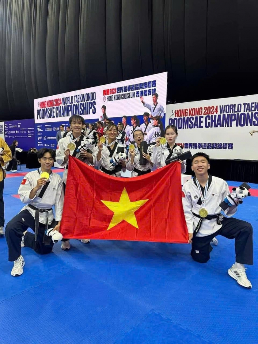 Đội tuyển quyền Taekwondo Việt Nam xuất sắc giành HCV giải vô địch thế giới 2024 ở nội dung đồng đội sáng tạo lứa tuổi trên 17