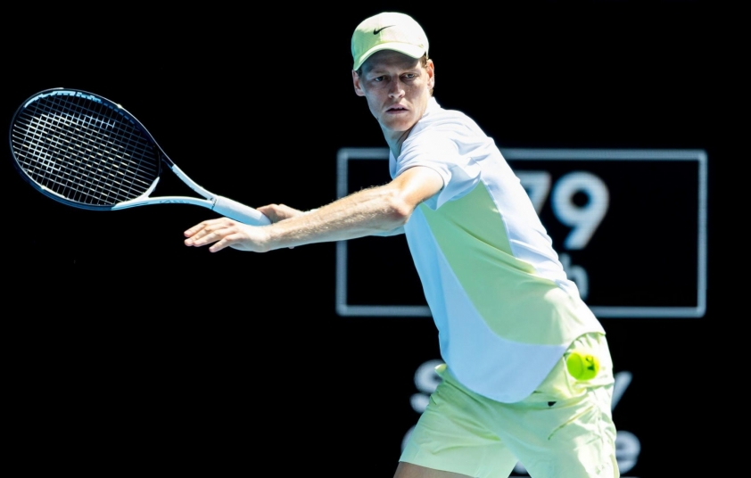 Đương kim vô địch Jannik Sinner tiến vào vòng 2 Australian Open 2025. (Ảnh: Getty)