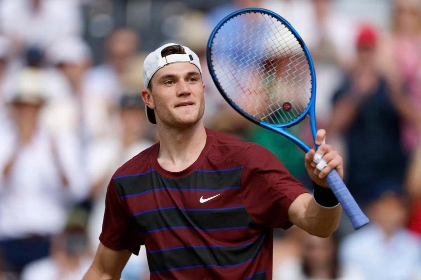 Alcaraz áp sát Sinner, Djokovic tiếp tục tụt hạng 655027
